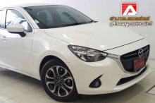 mazda2-5