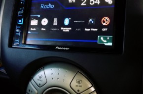 ชุดเครื่องเสียง Pioneer AVH-295BT ในนิสสัน อัลเมร่า